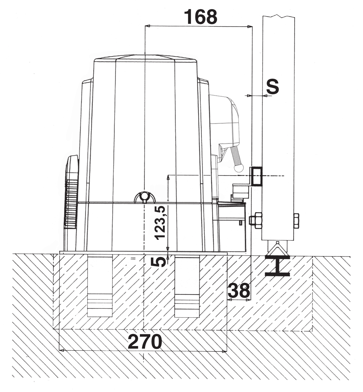 Cotes de fixation moteur sur plaque à cimenter : 168, 270, 123,5, 38 mm